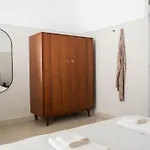 Cosy Designer Seaview Penthouse With Terrace & Bbq St. Paul's Bay