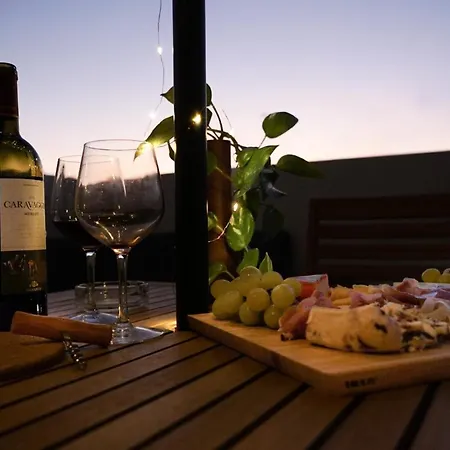 Cosy Designer Seaview Penthouse With Terrace & Bbq * St. Paul's Bay