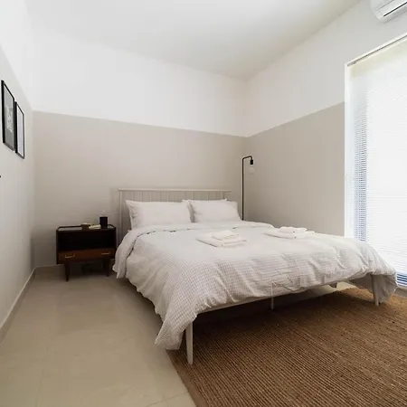 Cosy Designer Seaview Penthouse With Terrace & Bbq דירה *