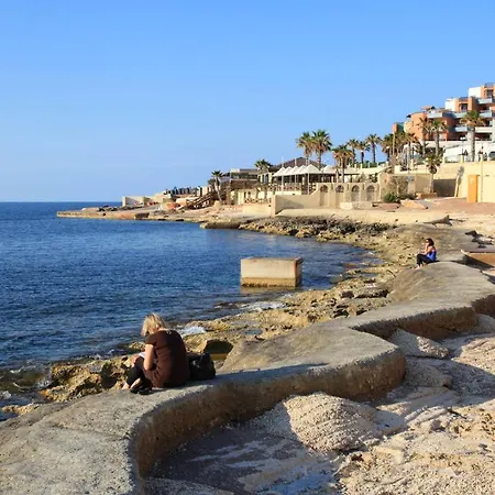 アパート Cosy Designer Seaview Penthouse With Terrace & Bbq セント・ポールズ・ベイ